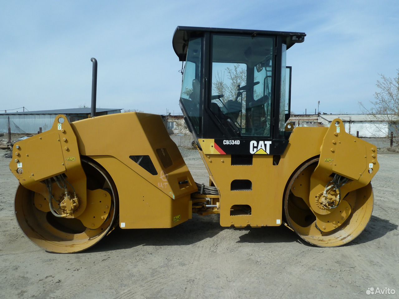 Катки cat. Катерпиллер каток асфальтный. Каток Caterpillar cb534d чертежи. Каток Caterpillar cb534d характеристики технические. Cb534a.