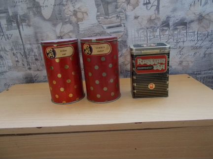 Жестяная посуда,баночки и декоративный поднос,СССР