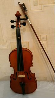 Смычковый инструмент скрипка со смычком И С конифо