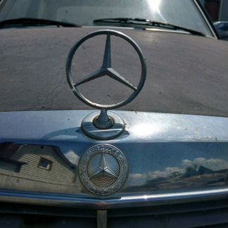 Mercedes-Benz W123 2.0 МТ, 1980, седан