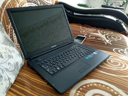 Ноутбук SAMSUNG R509