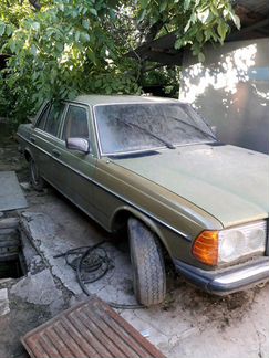 Mercedes-Benz W123 2.3 AT, 1982, седан, битый