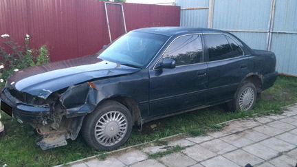 Toyota Camry 1.8 AT, 1994, седан, битый