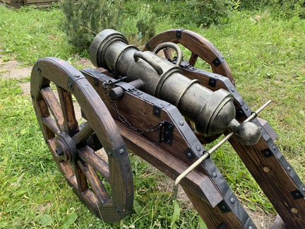 Пушка полевая/салютная 130 мм