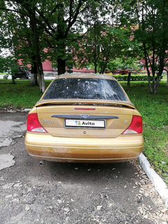 Ford Focus 2.0 AT, 2001, седан, битый