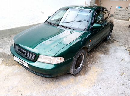 Audi A4 1.6 МТ, 1996, седан