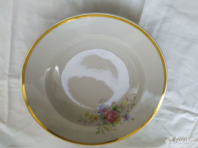 Фаянсовые тарелки