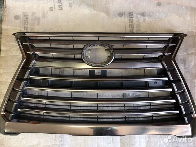 Решетка радиатора Lexus LX570 2015- 53101-60570