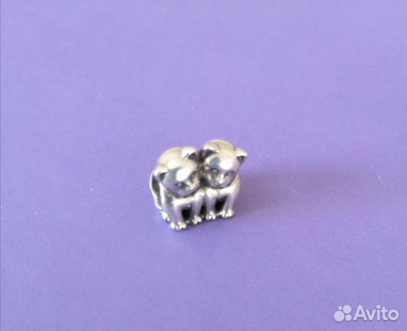 Продам шарм Pandora, оригинал, снят с производства