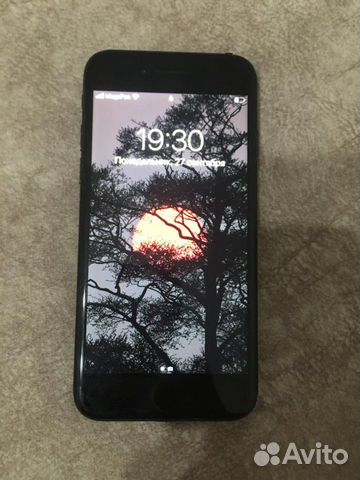 Телефон iPhone 7 32G