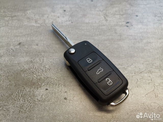 Ключ 5K0837202AD - VW Polo Sedan, Jetta, Tiguan