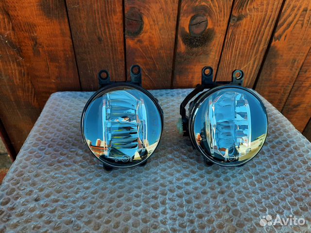 Противотуманные фары Toyota Lexus LED