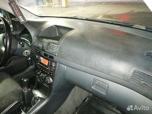 Toyota Avensis 1.8 МТ, 2006, 190 000 км