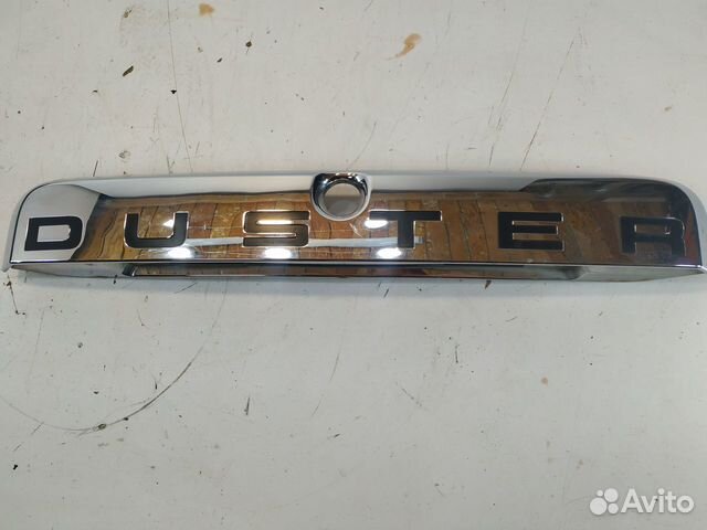 Renault duster Молдинг крышки багажника Ручка