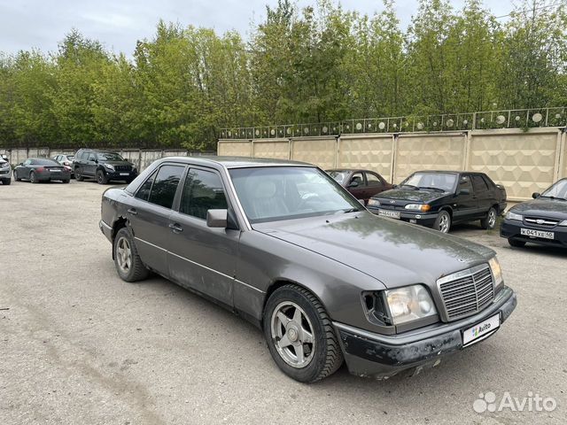 Mercedes-Benz E-класс 2.2 МТ, 1993, 205 266 км