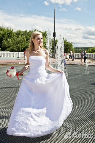 Свадебные платья