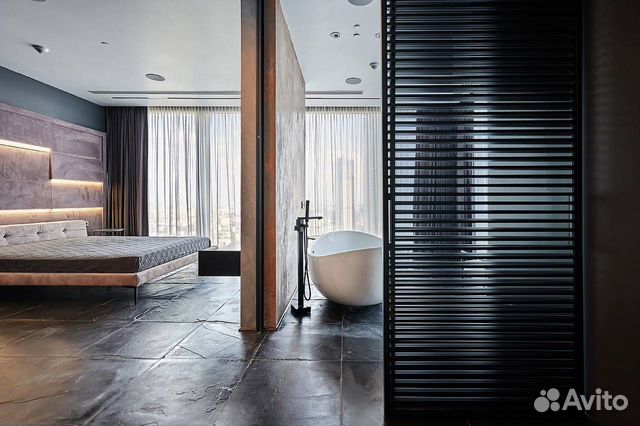 

2-к. квартира, 125 м², 43/78 эт.