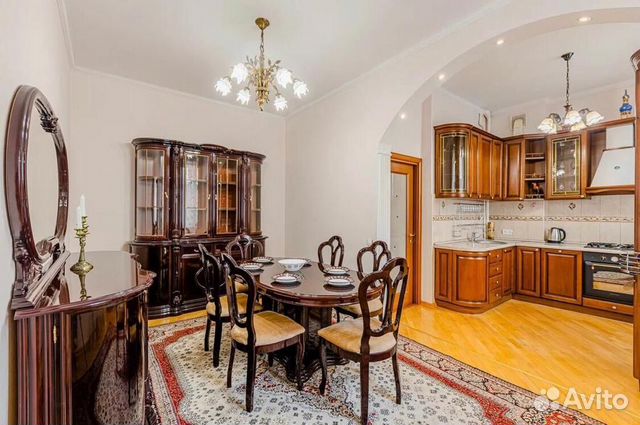 

3-к. квартира, 120 м², 4/5 эт.