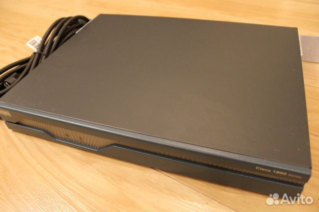 Маршрутизатор Cisco 1841 Маршрутизатор Cisco 1841