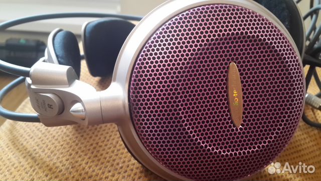 Audio-Technica ATH-AD700 наушники Audio-Technica ATH-AD700 наушники