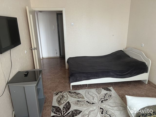 

1-к. квартира, 43 м², 3/18 эт.