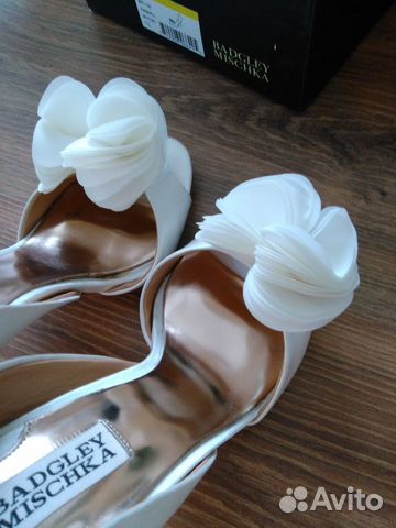 Badgley Mischka Randall Blossom свадебные туфли 37 Badgley Mischka Randall Blossom свадебные туфли 37