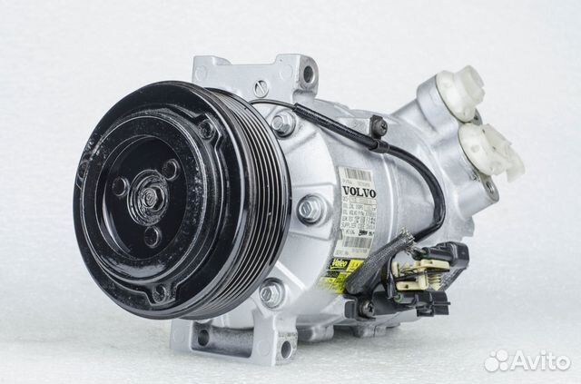 Компрессор кондиционера Volvo XC90 S80 V8 36002114