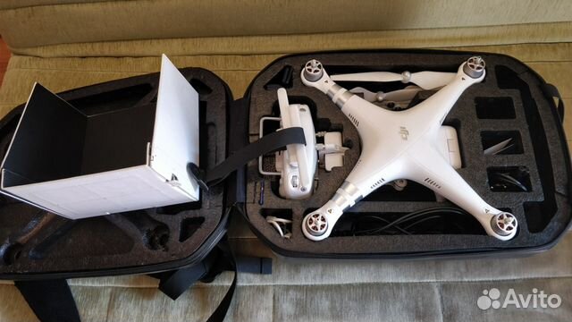 Квадрокоптер DJI Phantom 3 Advanced