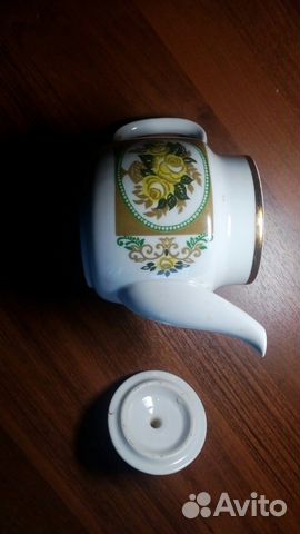 Заварочный чайник. Фарфор. Песочное