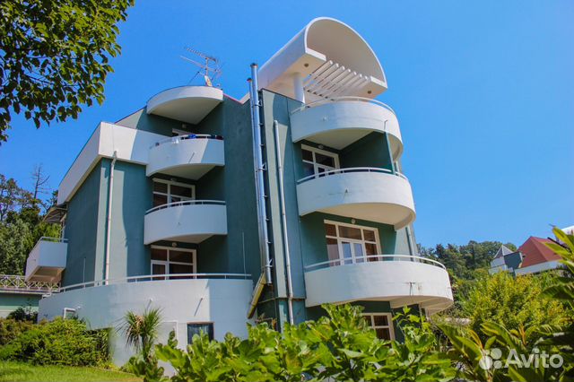 Дом 1500 м² на участке 97 сот.— фотография №2