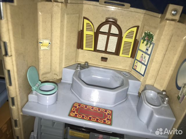Игрушечный дом с мебелью Игрушечный дом с мебелью