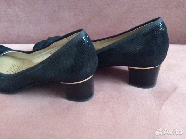 Туфли новые с бантиками р.39 Туфли новые с бантиками р.39
