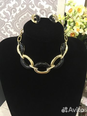 Бижутерия (колье и серьги)