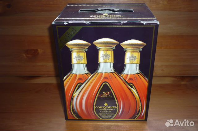 Подарочная коробка Courvoisier хо 3 х 35 cl Подарочная коробка Courvoisier хо 3 х 35 cl
