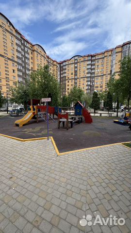 

2-к. квартира, 76 м², 1 кровать