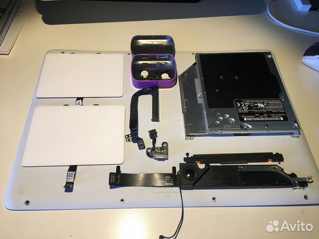 Apple MacBook A1342 середина 2010 запчасти