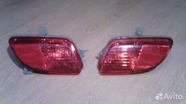 Продаю противотуманки задние на киа венга