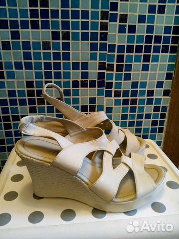 Босоножки и балетки Босоножки и балетки