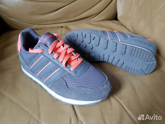 Кроссовки новые Adidas 36 р (23 см ) Кроссовки новые Adidas 36 р (23 см )