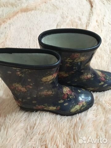 Сапоги резиновые новые