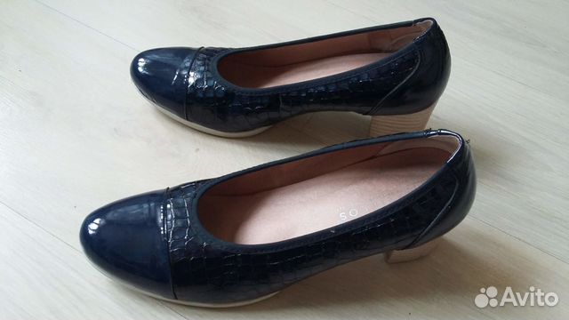 Туфли El tempo лаковые 40 разм Туфли El tempo лаковые 40 разм