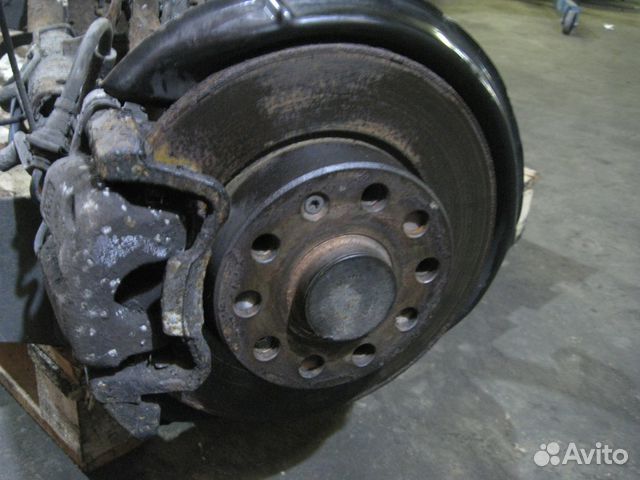 Суппорт задний тормозной VW Touran Суппорт задний тормозной VW Touran