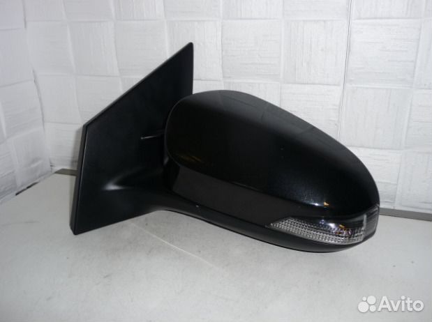 Зеркала на Toyota Auris 2 E18 2013 Зеркала на Toyota Auris 2 E18 2013