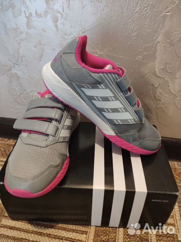 Продам кроссовки Adidas фирменные