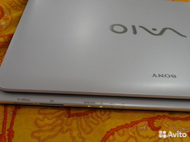 Soni Valio SVE-1512L Core i3-2400мгц