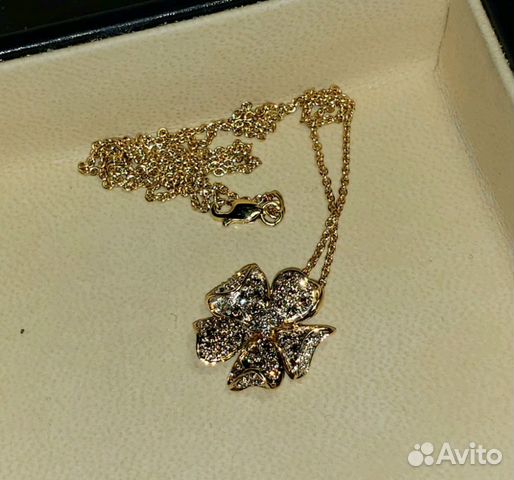 Кулон золотой с цепью и бриллиантами
