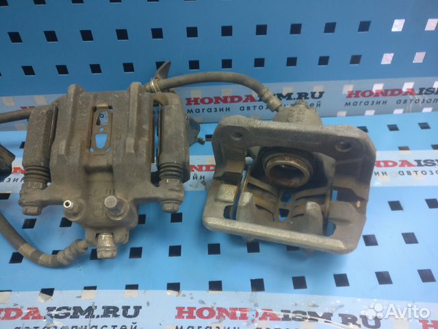 Суппорт задний аккорд 8. Суппорт задний аккорд 8. Задний суппорт аккорд 8. Суппорт задний хонда аккорд 8. Задние суппорта аккорд 1997.