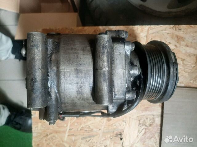 Компрессор кондиционера 1.6л Ford Focus 1