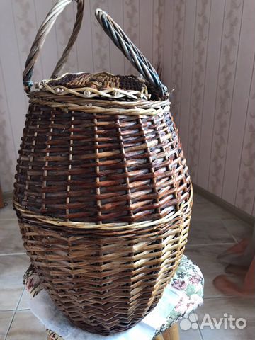 Корзина высокая с крышкой Корзина высокая с крышкой