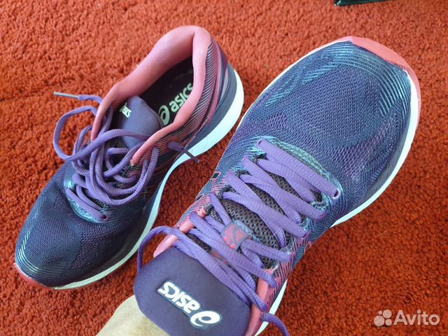 Кроссовки женские Asics Gel-Nimbus 19